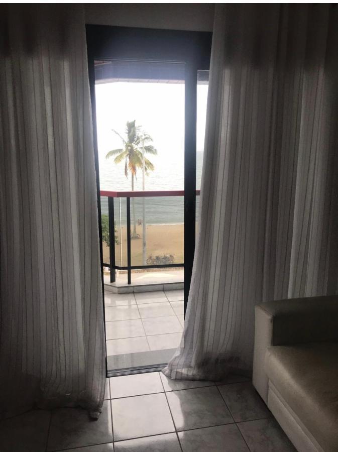 Ferienwohnung Martim De Sa De Frente Pro Mar Caraguatatuba Exterior foto