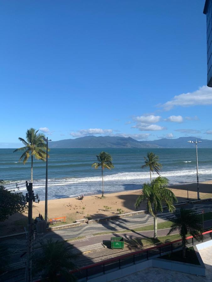 Ferienwohnung Martim De Sa De Frente Pro Mar Caraguatatuba Exterior foto