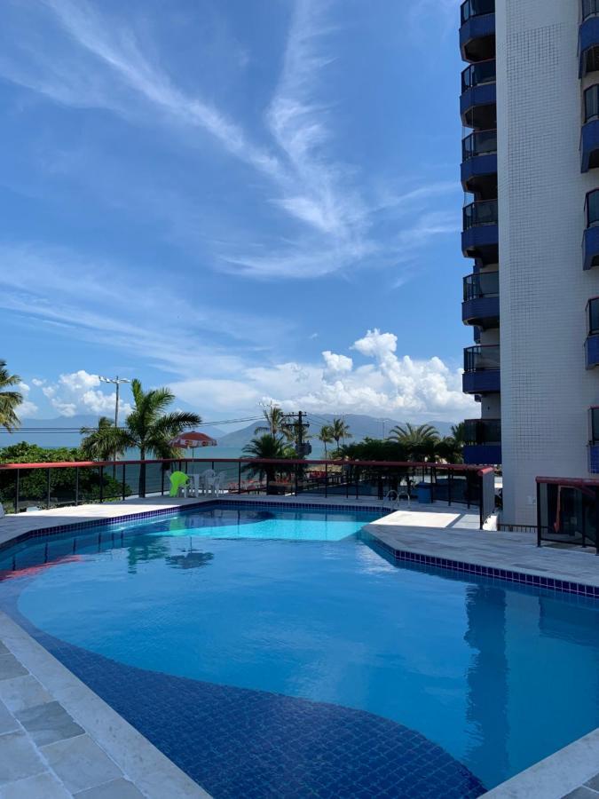 Ferienwohnung Martim De Sa De Frente Pro Mar Caraguatatuba Exterior foto