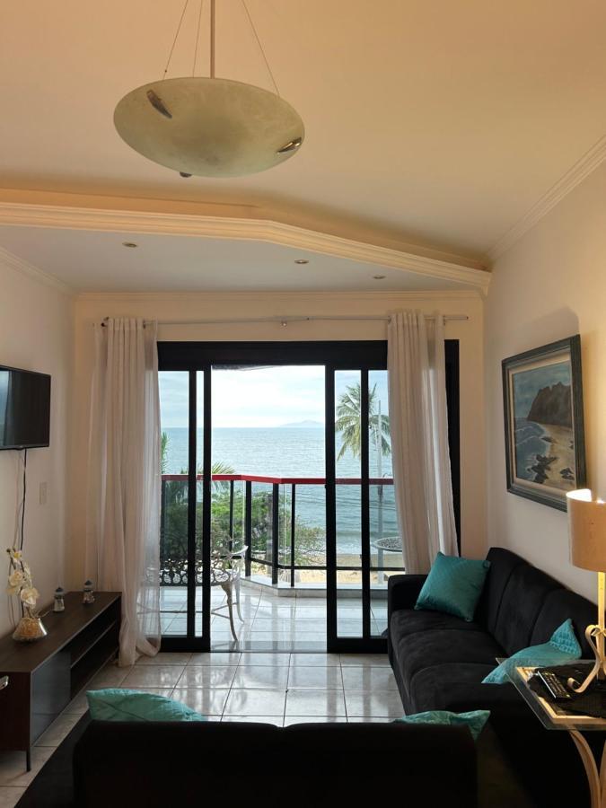 Ferienwohnung Martim De Sa De Frente Pro Mar Caraguatatuba Exterior foto